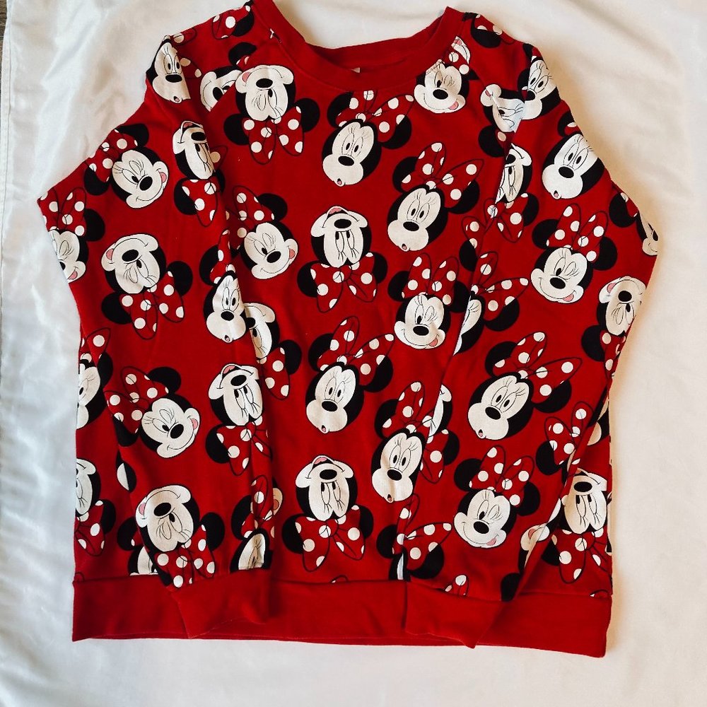 Disney Minnie Mouse Red Sweatshirt Crew Neck Women Girl Long Sleeves Medium
